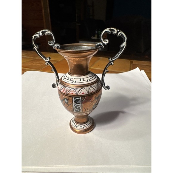 Vintage Hand Engraved Copper Greek Amphora Vase Made in Greece Twin Handle 6" - Picture 6 of 8